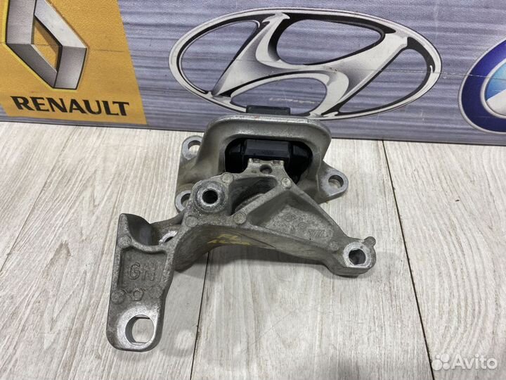 Опора двигателя двс Кронштейн Renault megane 3 Пра