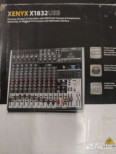 Микшерный пульт Behringer xenyx x1832usb