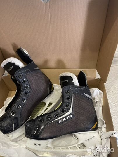 Коньки хоккейные детские 29,5 размер