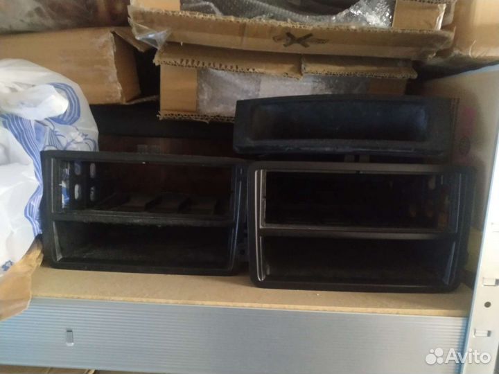 Рамка для магнитолы фольцваген