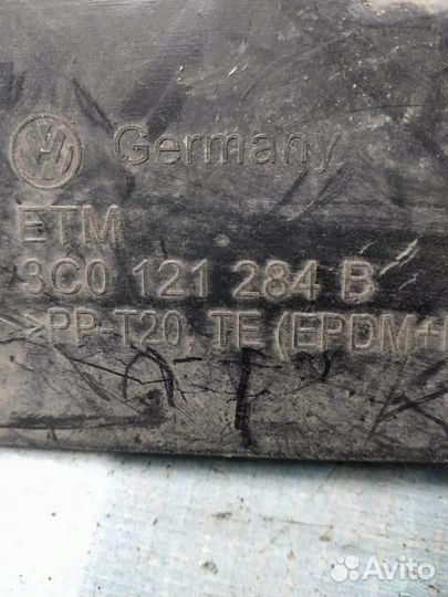 Воздуховод радиатора охлаждения левый 3C0121284B