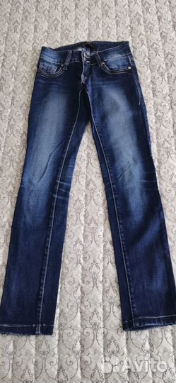 Джинсы женские