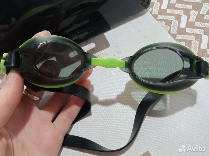 Очки для плавания speedo