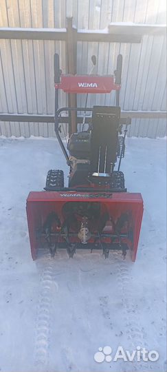 Снегоуборщик бензиновый самоходный