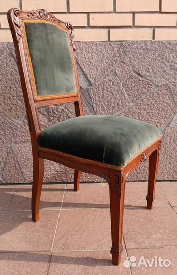 Антикварные стулья