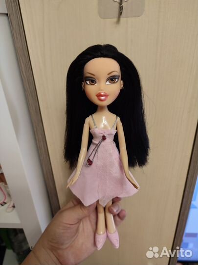 Кукла братц Bratz джейд