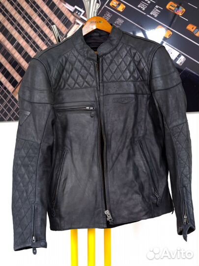 Мотокуртка Triumph