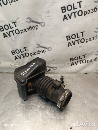 Патрубок воздушного фильтра Nissan Ad vhny11