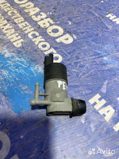 Моторчик омывателя лобового стекла Renault Logan 1