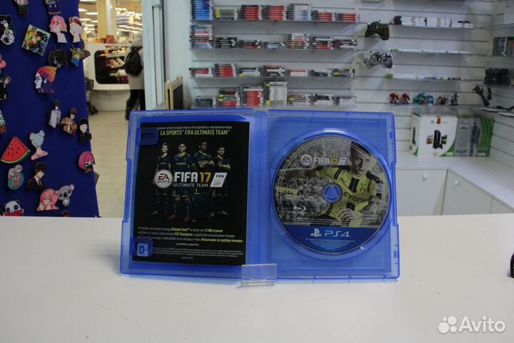 PS 4 FIFA 17 бу