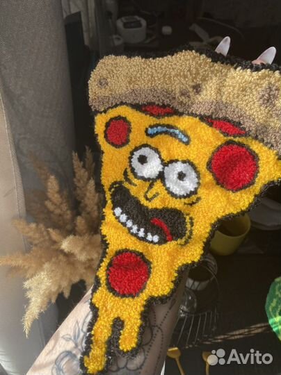 Ковровая вышивка. Подставка на стол. Украшение