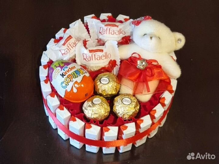 Тортики и букеты из конфет, Киндеров, Мерси