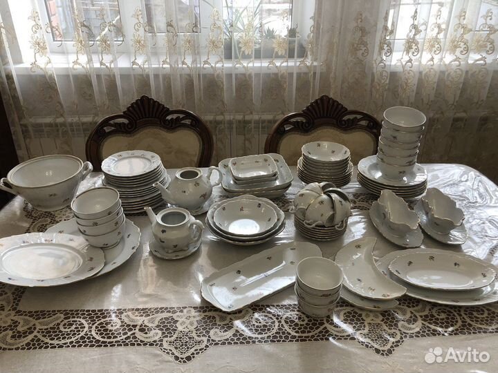 Набор столовой посуды новый