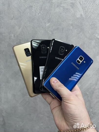 Samsung Galaxy A8 (2018), 4/32 ГБ