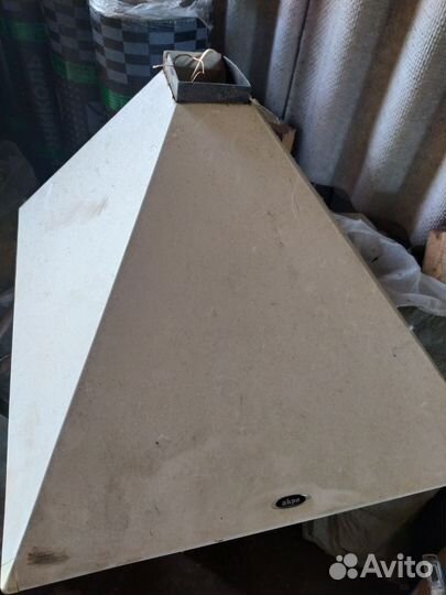 Газовая плита и вытяжка