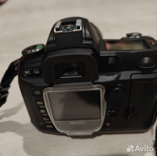 Зеркальный фотоаппарат Nikon d70s