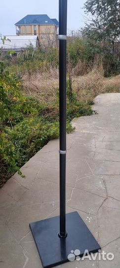 Продаю вешалку напольную