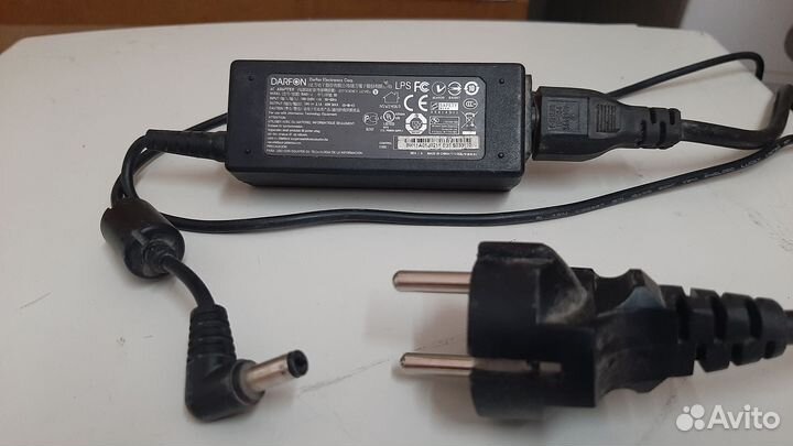 Блок питания darfon для ноута, монитора и тд