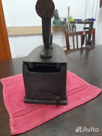 Утюг жаровой