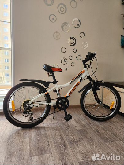 Велосипед подростковый горный Novatrack action 20