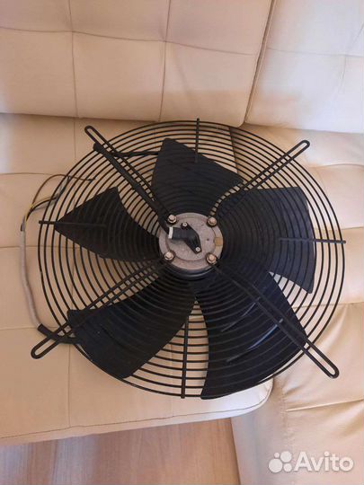 Вентилятор ebmpapst a6e450-an08-09