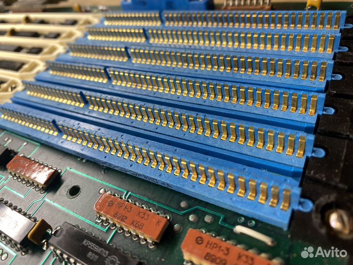 Радиодетали и плата СССР