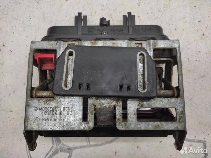 Ручка открытия багажника w140 S-class 104.990