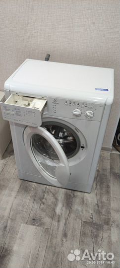 Стиральная машина indesit