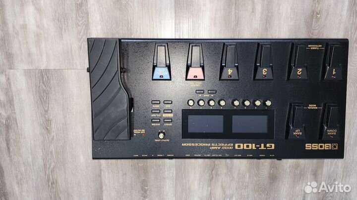 Процессор гитарный Boss GT-100