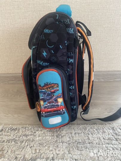Портфель школьный для мальчика