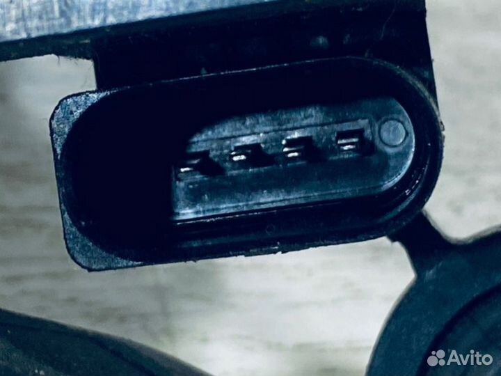 Моторчик стеклоочистителя задний Volkswagen Golf V