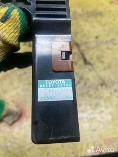 Блок управления климат-контролем Toyota Mark X