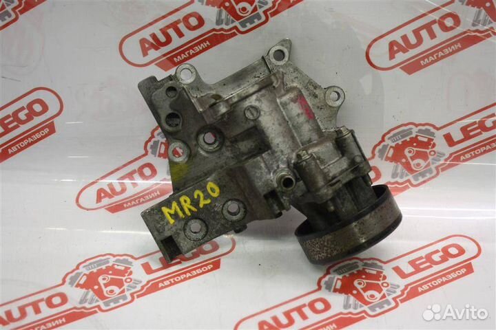 Водяная помпа Nissan Qashqai 2006