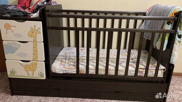 Кровать детская маятник