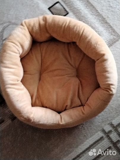 Лежанка для кошек