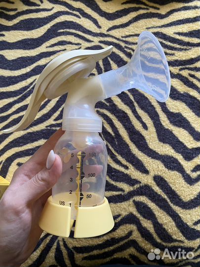 Молокоотсос medela ручной