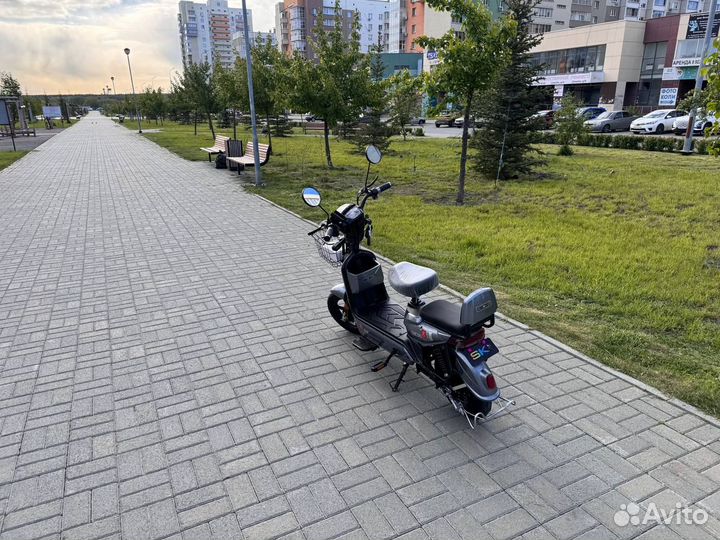 Электроскутер двухместный