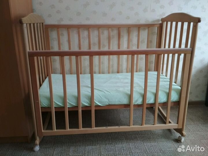 Детская кроватка