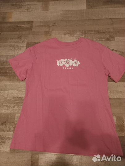 Футболка женская