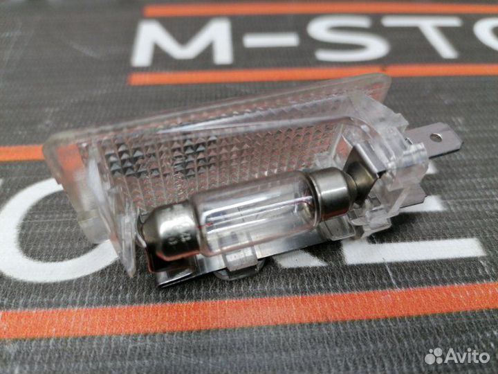 Плафон освещения Mercedes-Benz E-Class W210