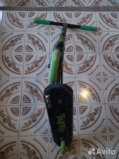 Трюковой самокат