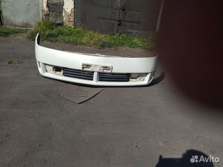 Бампер Nissan wingroad 1999-2005г