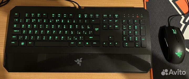 Игровая клавиатура и игровая мышь Razer