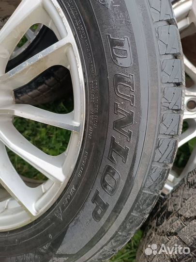 Dunlop Winter Maxx SJ8 225/65 R17