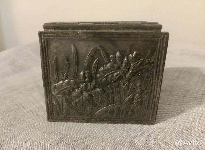 Старинная шкатулочка