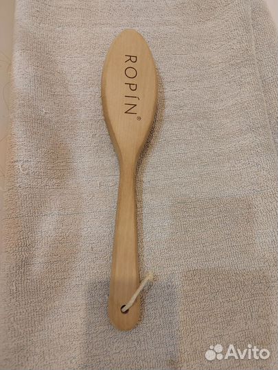 Массажная щётка. Щетка сухого массажа