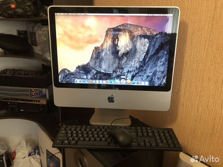 Apple iMac - 21.5 LCD 4Gb ram SSD HDD OS 10.10