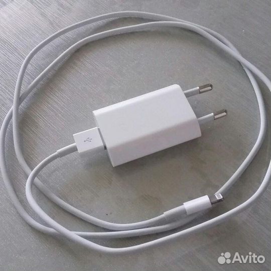 Зарядное устройство для телефона iPhone