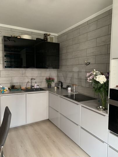 2-к. квартира, 57,7 м², 1/8 эт.