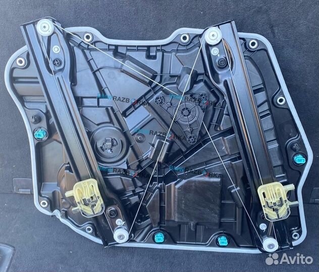 Стеклоподъемник передний правый BMW X1 U11 2023